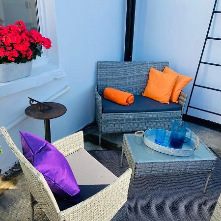 Funky Cozy Cottage With Outside Space WTA WTA Eastbourne Exterior foto