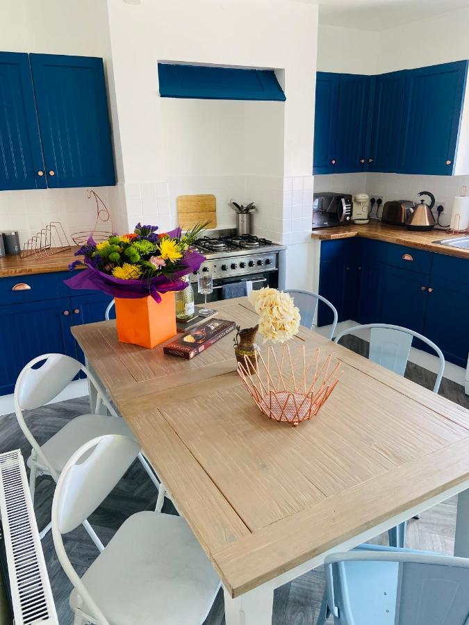 Funky Cozy Cottage With Outside Space WTA WTA Eastbourne Exterior foto