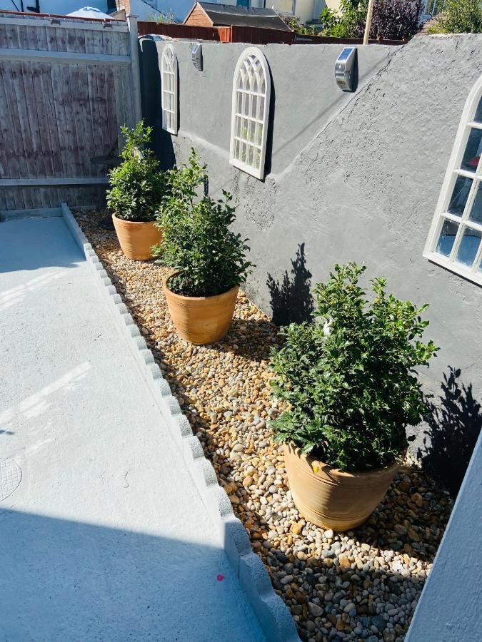 Funky Cozy Cottage With Outside Space WTA WTA Eastbourne Exterior foto